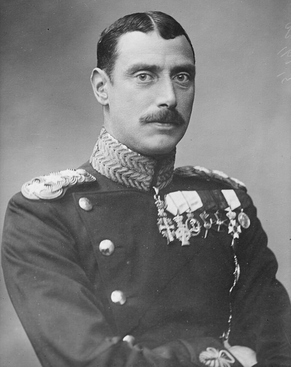 MILITÆR: Christian X av Danmark var sjelden å se uten uniform.