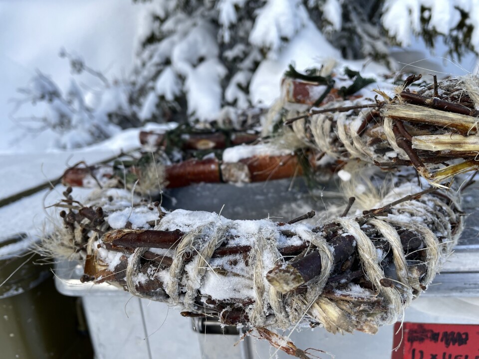 MADE IN NORWAY: Truger laget av en elev på Luftforsvarets overlevelseskurs ved Hardangervidda i januar 2023.