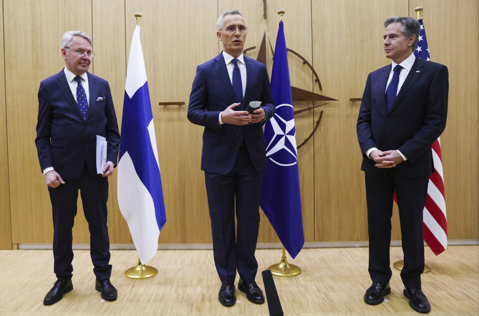 ALLIERTE: Finlands utenriksminster Pekka Haavisto (t.v.), Natos generalsekretær Jens Stoltenberg og USAs utenriksminister Antony Blinken.