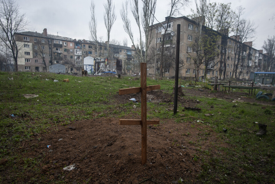 FALNE: Ifølge dokumentene som er lekket fra USA skal 16.000 til 17.500 ukrainske soldater ha blitt drept i krigen. Bildet viser en grav i byen Bakhmut.