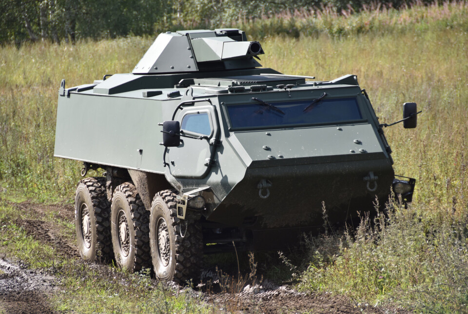 PANSRET PERSONELLKJØRETØY: Patria 6x6 har plass til 12 personer. 20 av disse skal leveres til det svenske forsvaret i løpet av 2023.