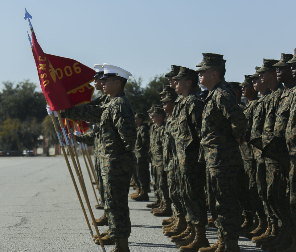 PARRIS ISLAND: Oppstilling under seremoni for nye rekrutter ved marinekorpset på Parris Island, 22. februar 2023.