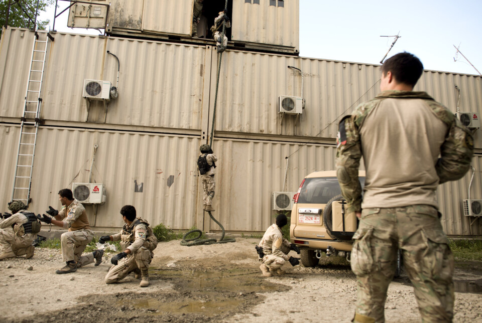 NORSKTRENT: Flere norsktrente spesialsoldater kjemper på russisk side i Ukraina. Bildet er fra en reportasjereise i Afghanistan.
Norske spesialsoldater TF-51 var mentorer for det afghanske Crisis Response Unit CRU222 i Kabul by.