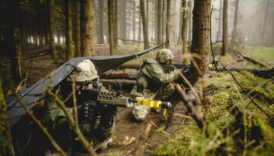 TRENING: Norske instruktører fra Heimevernet og Hæren trener opp Ukrainske soldater i Storbritannia til krigen i Ukraina. Bildet er fra oktober 2022.