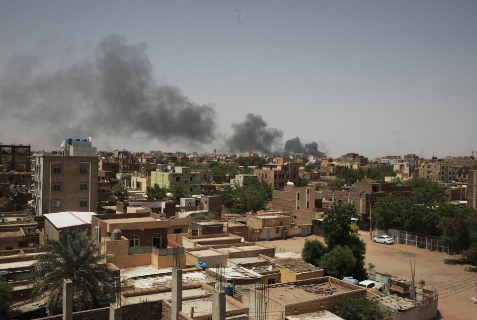 KHARTOUM: Deler av Sudans hovedstad ble søndag utsatt for nye angrep.