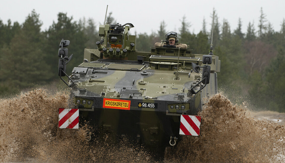 STANDARD: Piranha 5 er den danske hærens pansrede personellkjøretøy, snart skal den utstyres med et avansert luftvernssystem.