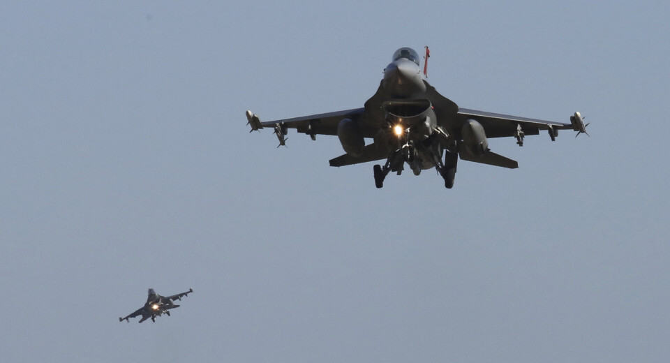 FIGHTING FALCON: To amerikanske F-16 under en øvelse i 2017.