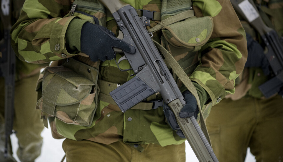 ENHETSVÅPEN: Fra tidlig på 1960-tallet til midten av 2010-tallet var AG3 enhetsgevær i det norske forsvaret, og har dermed vært i bruk i alle forsvarsgrener. I Norge ble AG3 produsert på lisens ved Kongsberg våpenfabrikk, som i perioden 1967 til 1974 produserte 253,497 våpen, ifølge Store norske leksikon. Illustrasjonsfoto.