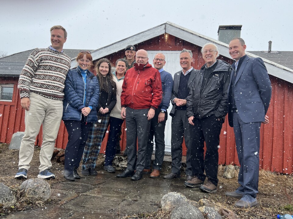 SOLHEIMSBRAKKA: Stortingsrepresentant Bård Ludvig Thorheim (H), Polens ambassadør Iwona Woicka-Żuławska, Storbritannias ambassadør Jan Thompson, Hedda Bryn Langemyr i Utsyn, forsvarssjef Eirik Kristoffersen, stortingsrepresentant Hårek Elvenes (H), stortingsreprenentant Nils-Ole Foshaug (Ap), Tysklands ambassadør Detlef Wächter, USAs ambassadør Marc Nathanson, Eirik Øwre Thorshaug i Utsyn var blant deltagerne på møtet.