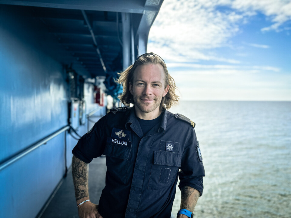 MORGENDRILLEN: Martin Hellum jobber i Sjøforsvaret, og ville helst delt feltrasjonen sin med sjef for nettopp Sjøforsvaret, Rune Andersen.