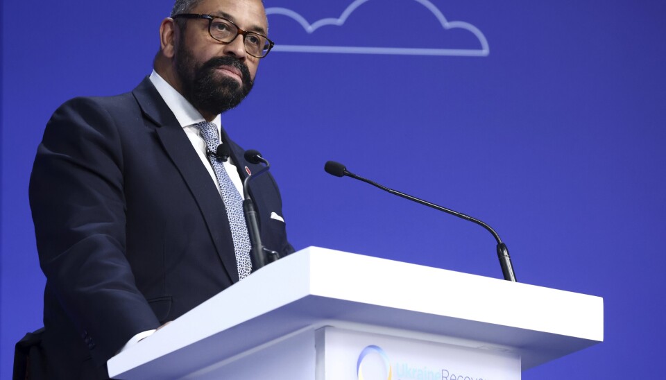 LØFTER: Storbritannias utenriksminister James Cleverly sier det har kommet inn løfter om 60 milliarder euro i bistand til gjenoppbyggingen av Ukraina.