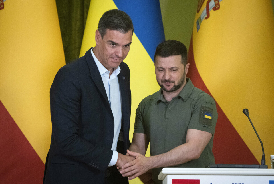 BESØK: Spanias statsminister Pedro Sánchez var lørdag i Ukraina, der han traff president Volodymyr Zelenskyj.