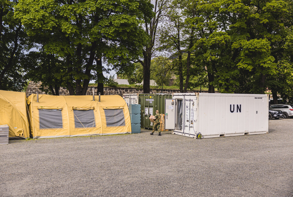 MOBILT KJØKKEN: Ved å bruke containere og telt kan feltkjøkkenet settes opp nesten hvor som helst, når som helst.