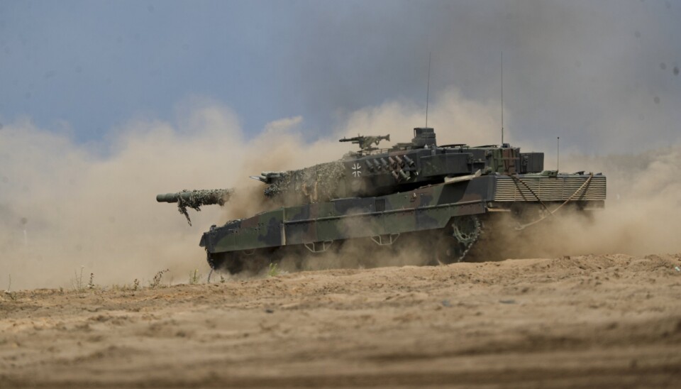 UKRAINA-DONASJON: En stridsvogn av typen Leopard 2A6 deltar i en øvelse i Litauen i juni 2023. 20 vogner av samme modell er donert til Ukrania.