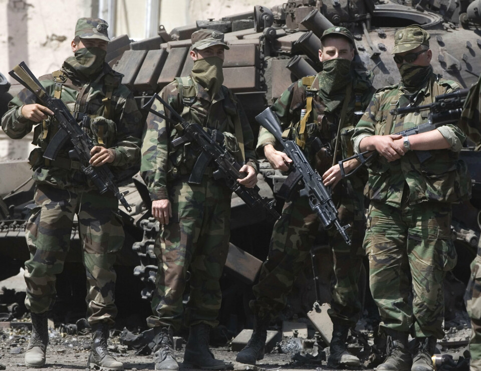PÅ VAKT: Russiske soldater i Tskhinvali, fredag 15. august 2008.