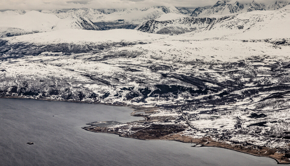 FUGLEPERSPEKTIV: Grøtsund havn i Tønsvika utenfor Tromsø i 2021.