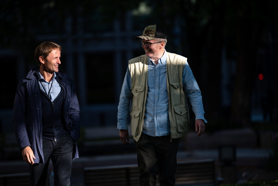 OPPRETTER STIFTELSE: Frode Kristoffersen (t.v.) og Kjetil Anders Ely Hatlebrekke avbildet i forbindelse med bokutgivelsen i fjor.