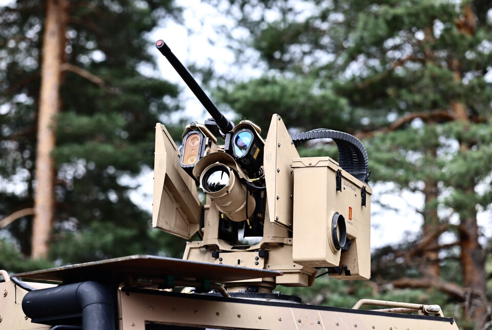 TIL UKRAINA: Antidronesystemet CORTEX Typhon C-UAS skal monteres på kjøretøyer donert av Forsvaret. Avbildet er en Remote Weapon Station (RWS ) bestående av ulike sensorer og et 50 kaliber maskingevær, så kalt 12,7 mitraljøse.