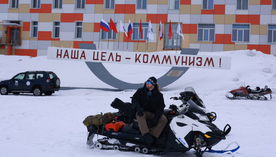 SVALBARD: Rolf-Harald Haugen kjørte snøskuter fra Longyearbyen til Barentsburg, den russiske gruvebyen på Svalbard.
