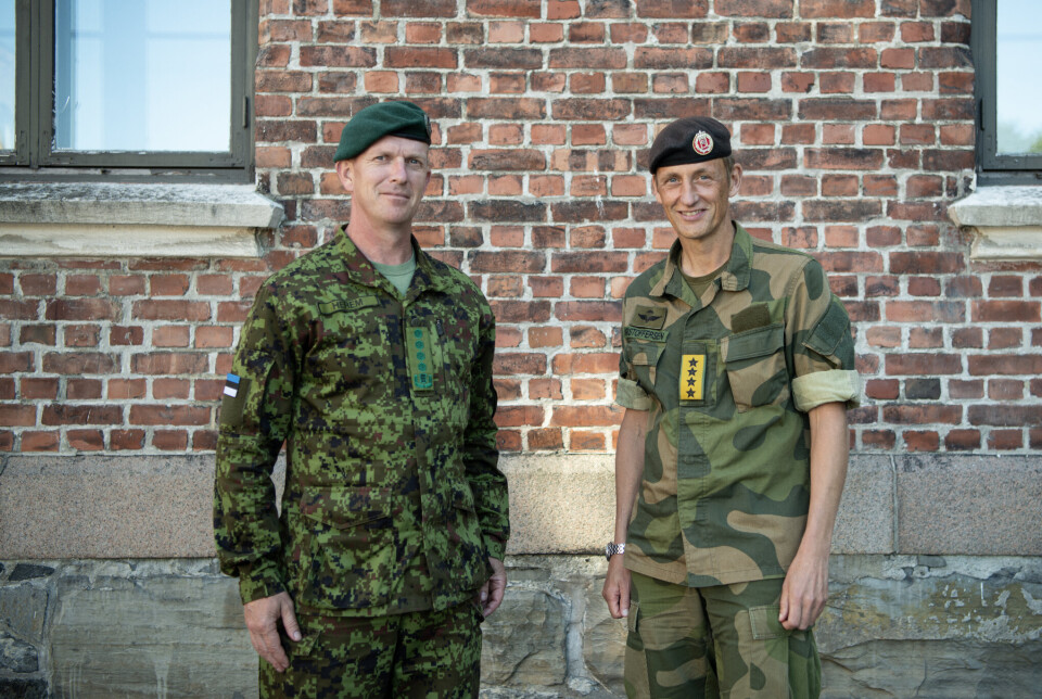 MYE Å LÆRE: Generalene Martin Herem (t.v.) og Eirik Kristoffersen møttes onsdag for å dele sine erfaringer som forsvarssjefer.