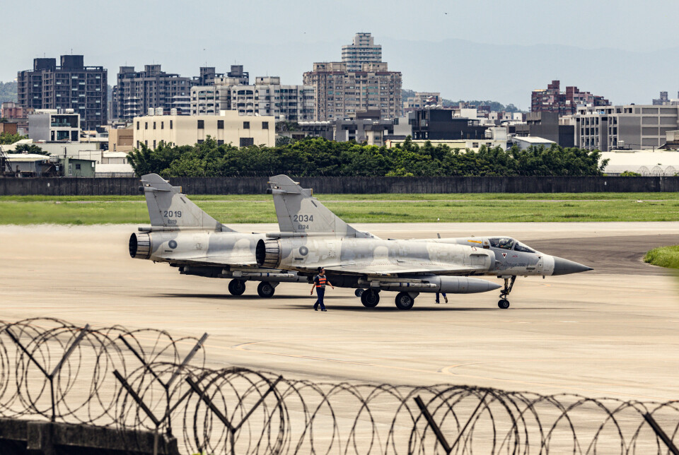 LUFTBASE: To taiwanske jagerfly på luftbasen Hsinchu i Taiwan.