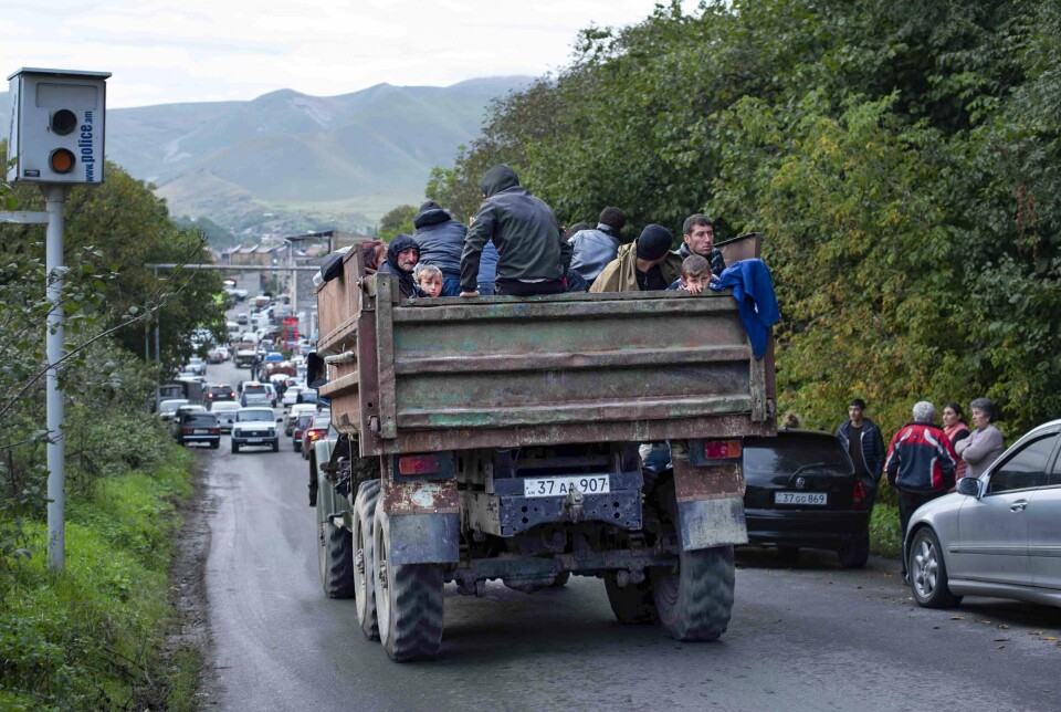 FLYKTER: Etniske armenere fra Nagorno-Karabakh på vei til Goris i Armenia tirsdag 26. september 2023.