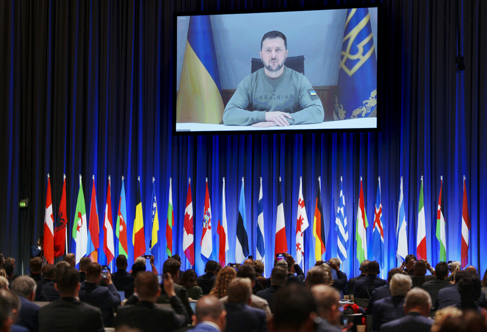 KØBENHAVN: President Volodymyr Zelenskyj under sin videotale til Natos parlamentarikerforsamling i København, 9. oktober 2023.