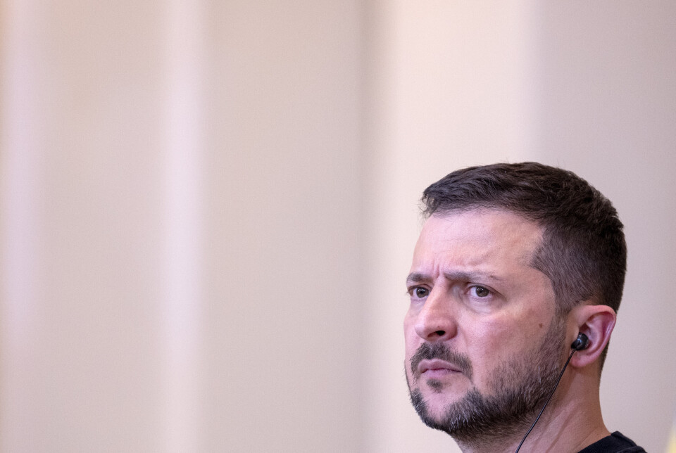 KRITISERER: Ukrainas president kritiserer nok en gang Vesten for å ikke gi nok støtte. Presidenten etterlyser flere luftvernsystemer og mer ammunisjon.