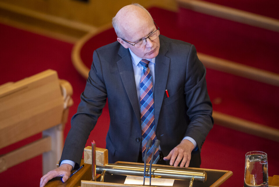 SKEPTISK: Innleggsforfatter og stortingsrepresentant Hårek Elvenes under Stortingets spørretime i oktober i fjor.