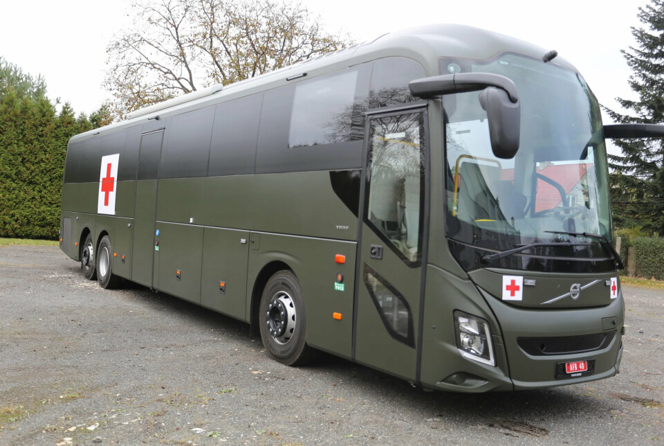 DONERT: Dette er den første ambulansebussen som ble donert fra Norge til Ukraina høsten 2023