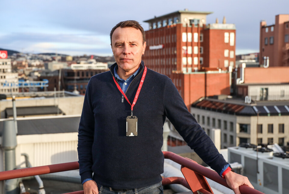 IKKE ENGANGSTILFELLE: Rune Bjørnseth forklarer til Forsvarets forum at tilfellet fra Jan Mayen dessverre ikke er et engangstilfellet, men at det flere plasser i Norge gjøres forskjell på sivilt og militært ansatte.