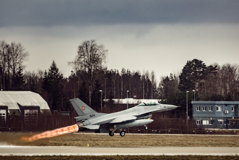 TIL UKRAINA: Norge må ha godkjenning fra USA for å overføre F-16 videre til andre land.