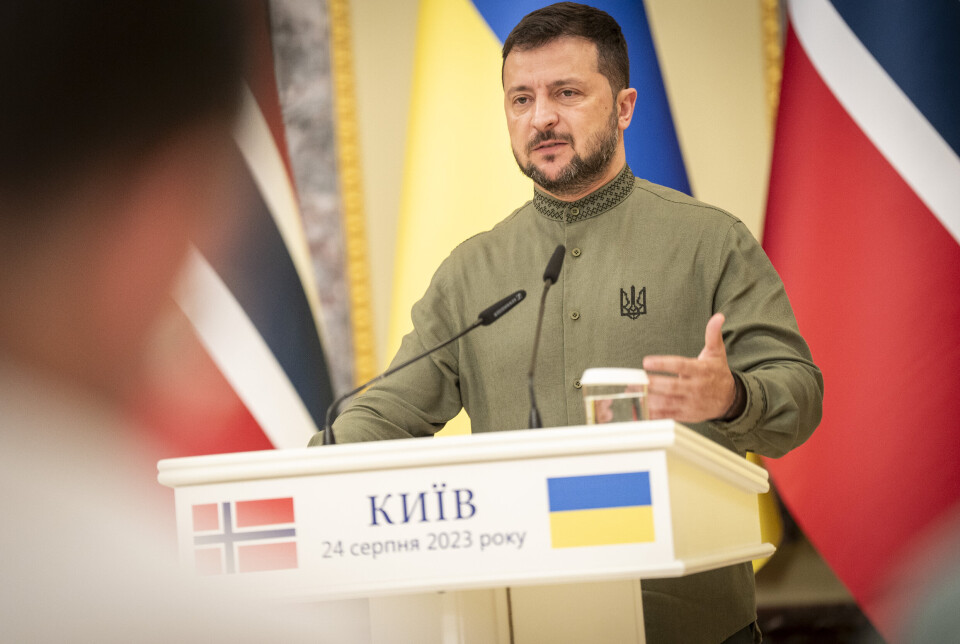 I NORGE: Den Ukrainske presidenten er i Norge i forbindelse med et toppmøte. Her under en pressekonferanser i Kyiv, hvor Jonas Gahr Støre (Ap) var til stede.