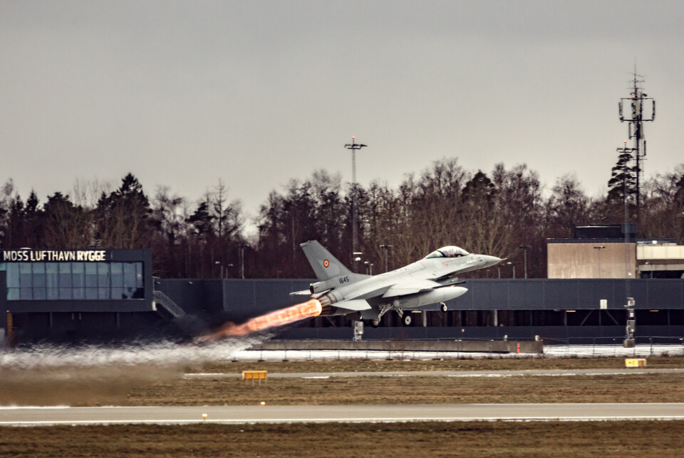 NYTT HJEM: Den første sendingen av F-16-fly til Romania skjedde i høst. Nå skal ytterligere tre fly sørover.