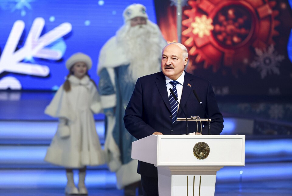 MINSK: Belarus´ president Aleksandr Lukasjono under et veldedighetsarrangement for barn i Minsk 28. desember.