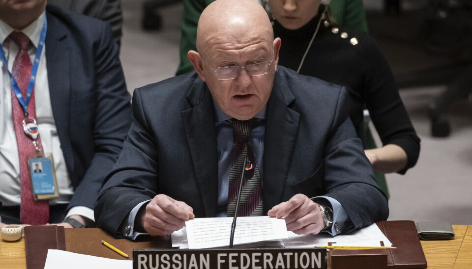 KRITIKK: Russlands FN-ambassadør Vasilij Nebenzia rettet skarp kritikk mot USA og Storbritannia i hastemøtet i Sikkerhetsrådet.