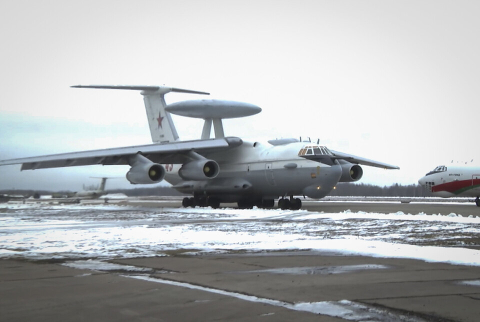 SKUTT NED: Et russisk fly av samme type som det over, Berijev A-50, skal ha blitt skutt ned over Azovhavet.