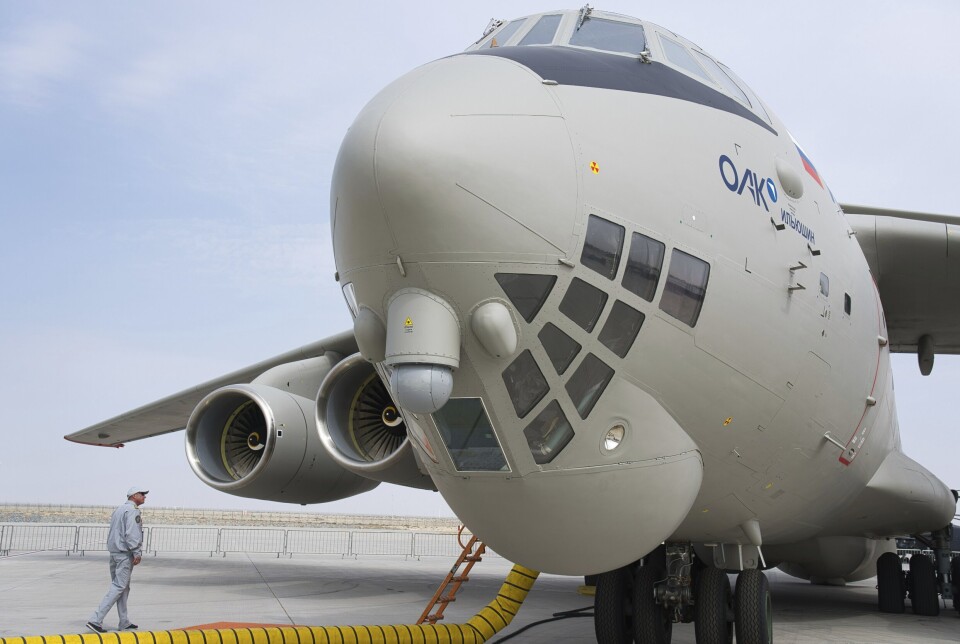 IL-76: Et russisk Il-76 lastefly under Dubai Air Show i november 2023