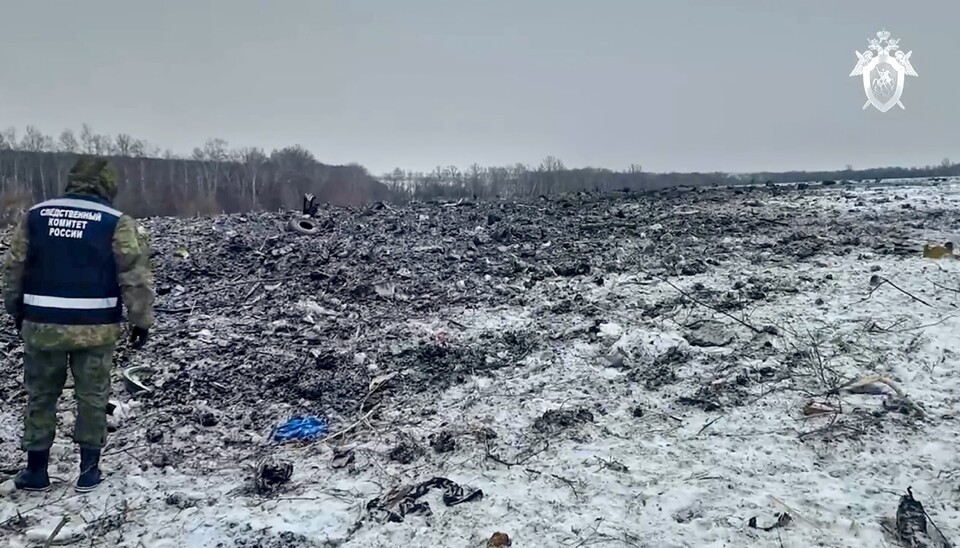 VRAKRESTER: Vrakrestene av militærflyet som styrtet nær den ukrainsk-russiske grensa onsdag forrige uke.