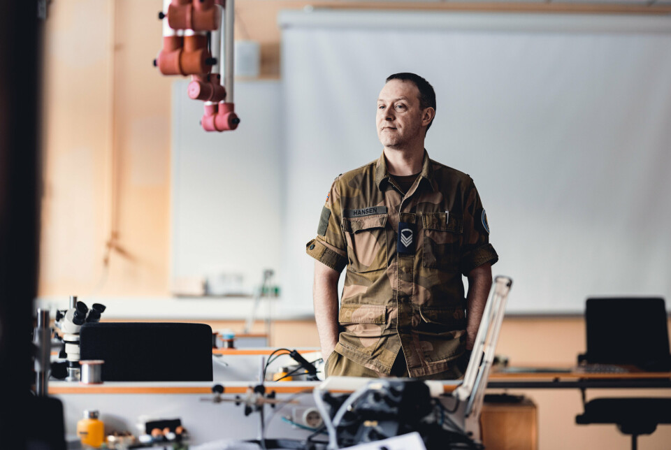 Håvard Hansen, termineringsinstruktør på Luftforsvarets tekniske skole på Kjevik.