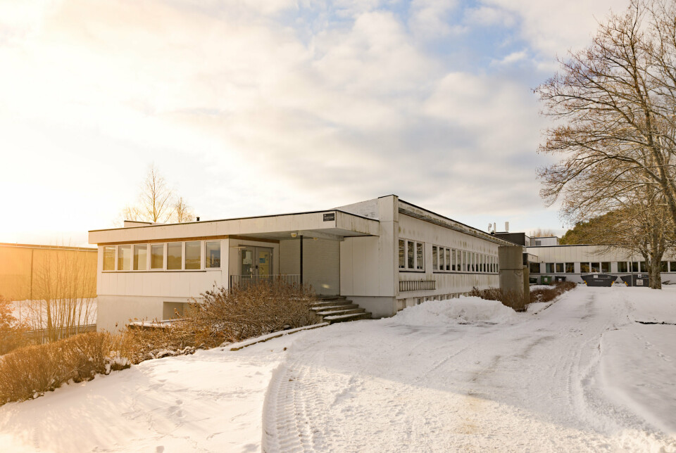 Skolebygget til Luftforsvarets tekniske skolen på Kjevik.