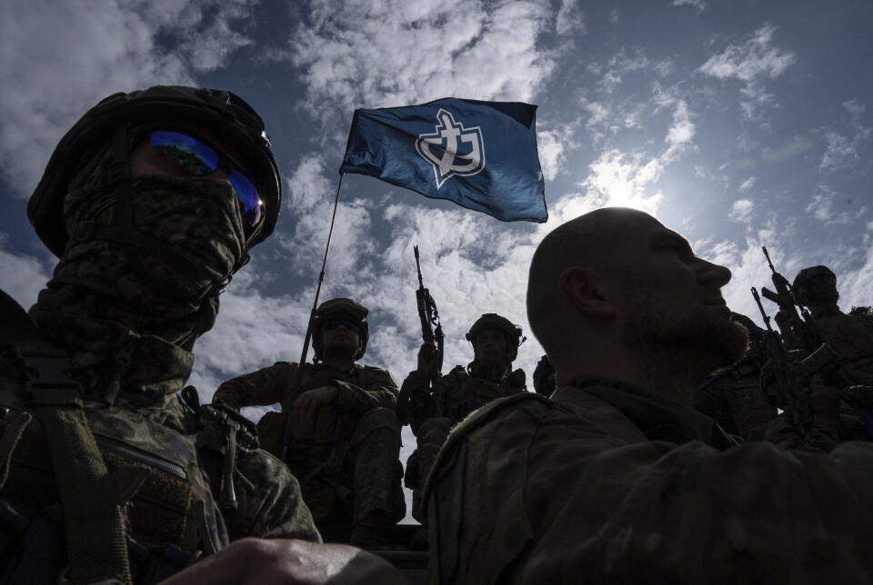 FRIVILLIGE: Militssoldater fra det russisk frivillighetskorpset under en pressekonferanse i Ukraina i mai i fjor.