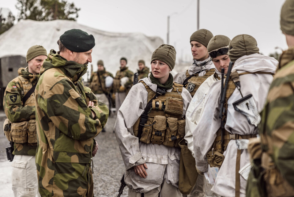 PÅ BESØK: Kronprins Haakon besøkte nylig soldater under Nordic Response.