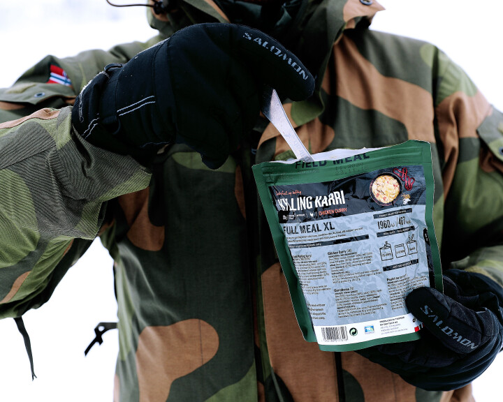 Stikker av med bestikket på Porsangmoen