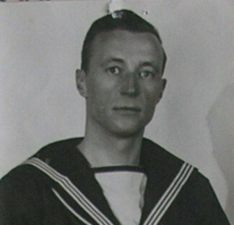 Valdimir Provatoroff  i marineuniform kort til før den skjebnesvangre avreisa til Murmansk.