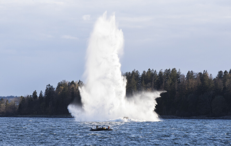 SJØMINER: Danmark har besluttet å gå til innkjøp av nye sjøminer. Bilder er fra sprengingen av en gammel mine i Oslofjorden ved Bastøy utenfor Horten, april 2017