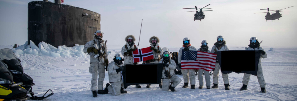 Norske spesialsoldater trente på polarisen med ubåt