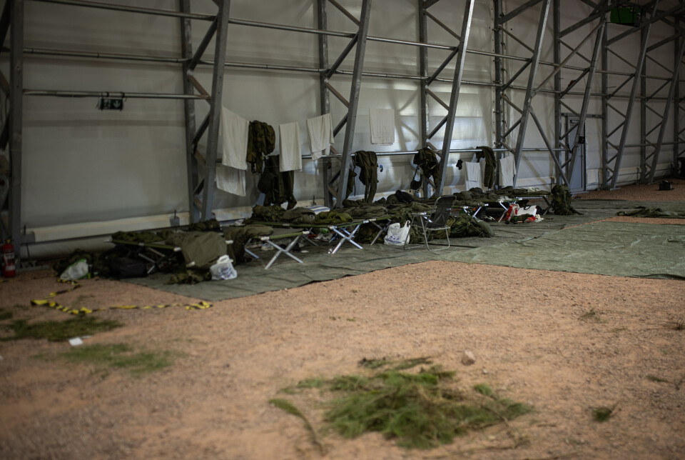 Rena leir er overfylt- kursdeltakere sover i megatelt i ukesvis