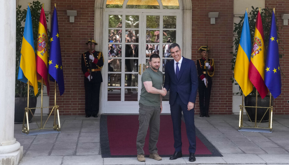 STØTTEPAKKE: Avtalen ble signert av president Volodymyr Zelenskyj og statsminister Pedro Sánchez.