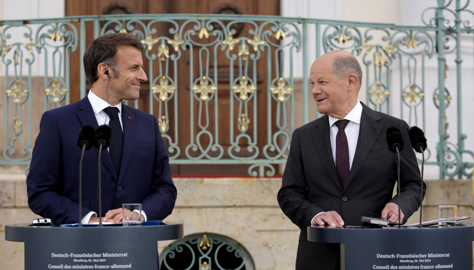 MØTTES: Frankrikes president Emmanuel Macron og Tysklands forbundskansler Olaf Scholz holder pressekonferanse på Meseberg slott nord for Berlin.
